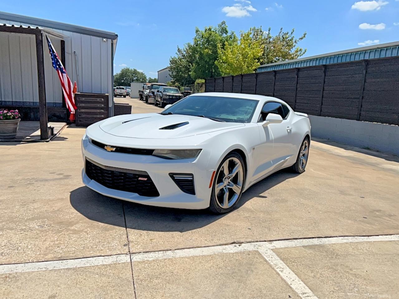 2018 CHEVROLET CAMARO SS — Фото 2 из 12