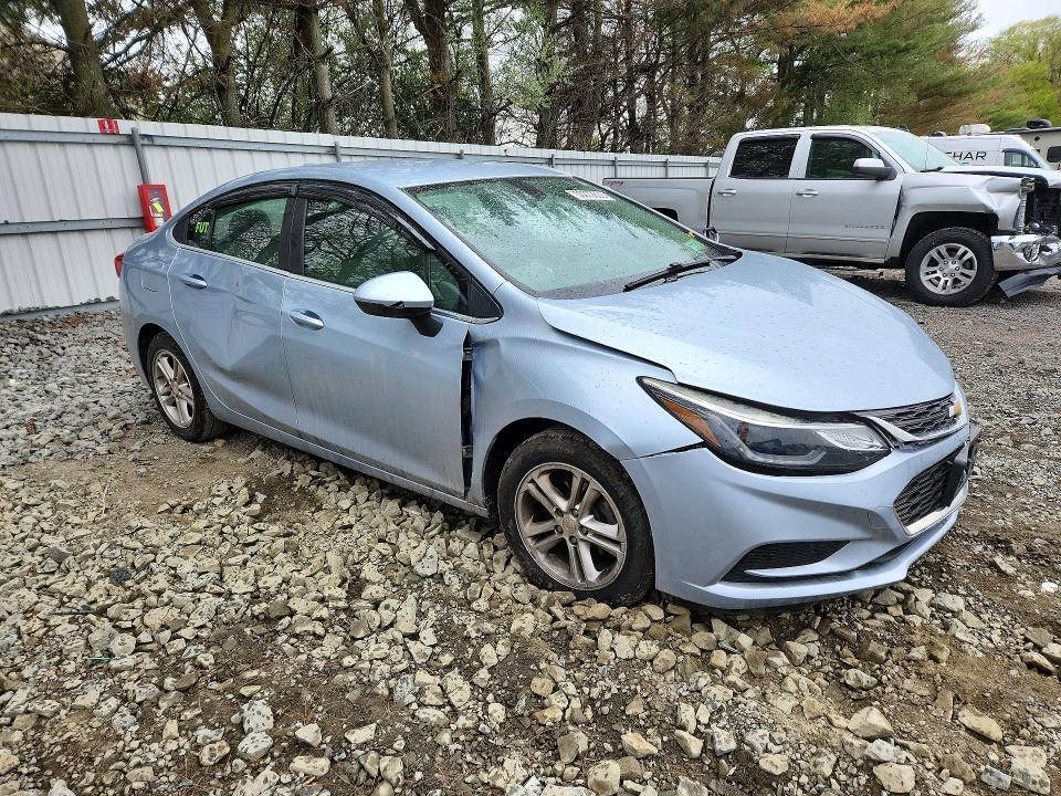 2018 CHEVROLET CRUZE LT — Фото 4 из 12