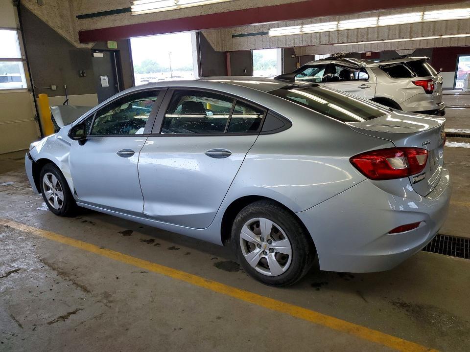 1G1BC5SM5J7174547 2018 CHEVROLET CRUZE photo no. 2