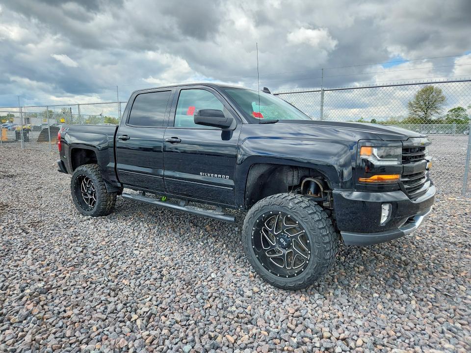 2018 CHEVROLET SILVERADO K1500 LT — Фото 4 из 12