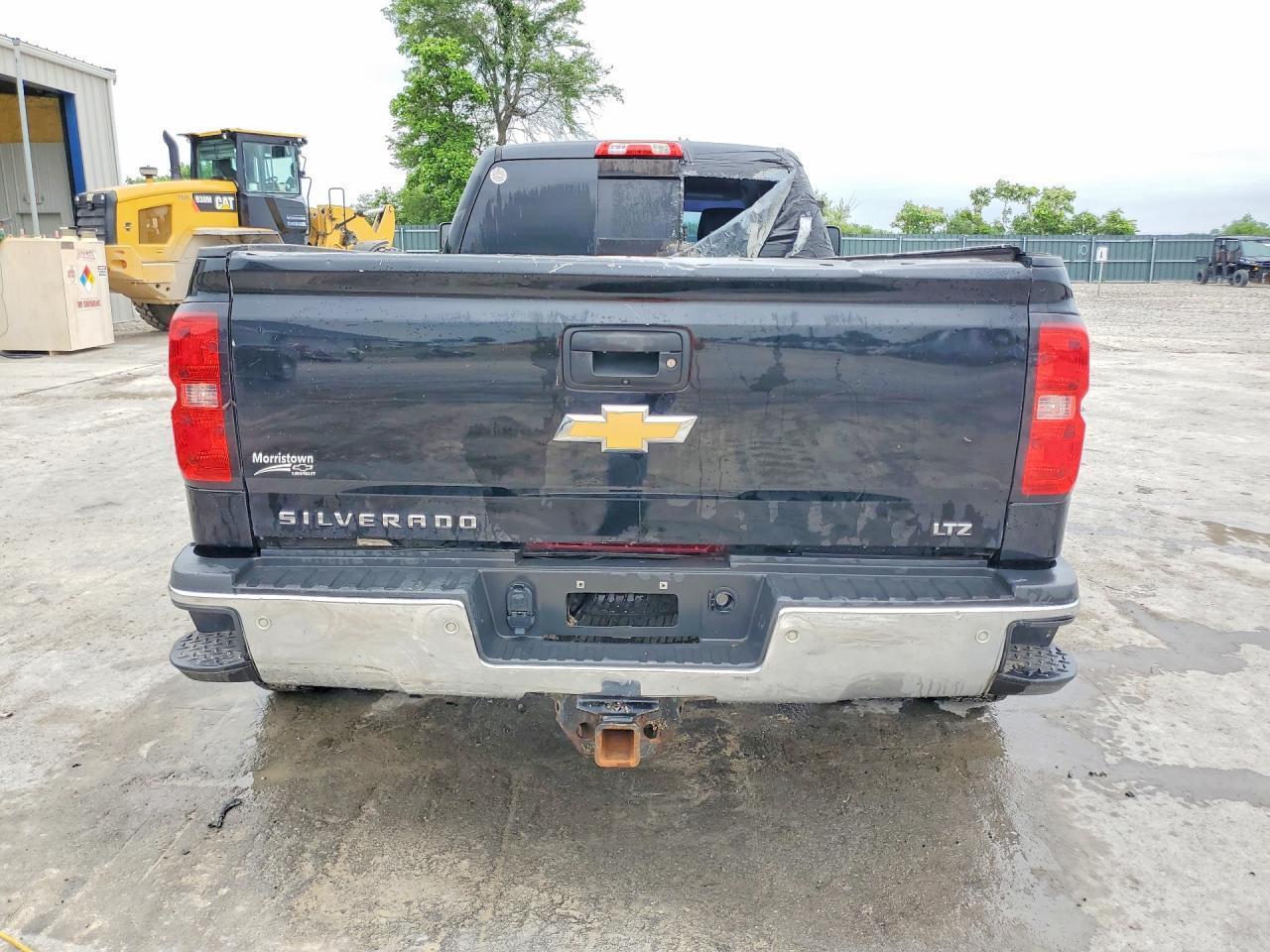 2018 CHEVROLET SILVERADO K3500 LTZ — Фото 6 из 12