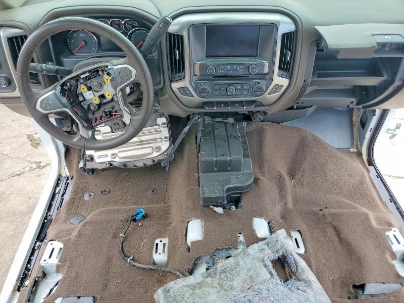 2018 CHEVROLET SILVERADO K1500 LTZ — Фото 8 из 12