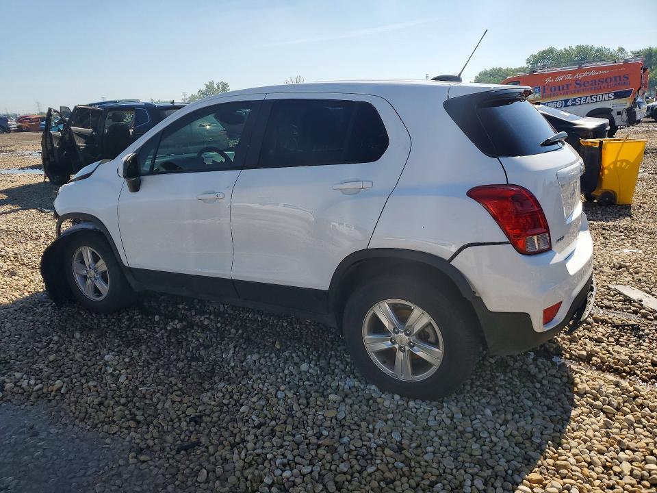 KL7CJNSB6JB522303 2018 CHEVROLET TRAX photo no. 2