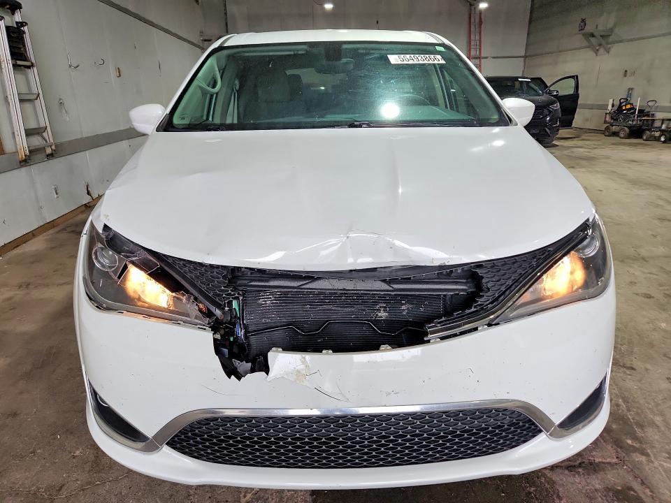 2C4RC1FG4JR125938 2018 CHRYSLER PACIFICA photo no. 5
