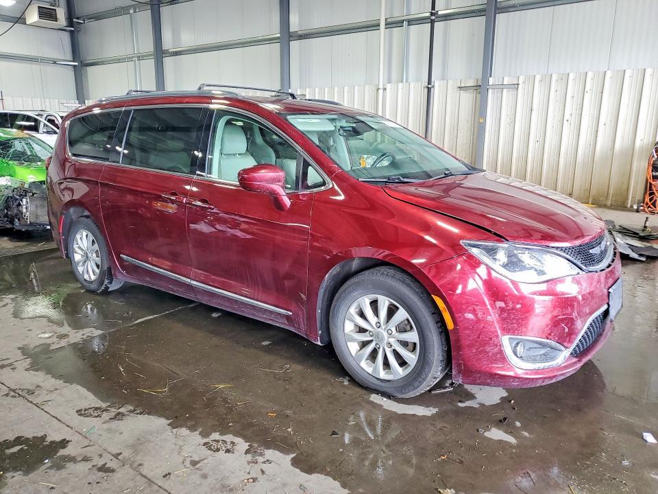 2C4RC1EG8JR214431 2018 CHRYSLER PACIFICA photo no. 4