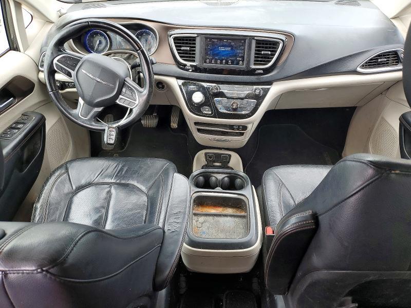 2C4RC1BG6JR110475 2018 CHRYSLER PACIFICA photo no. 8