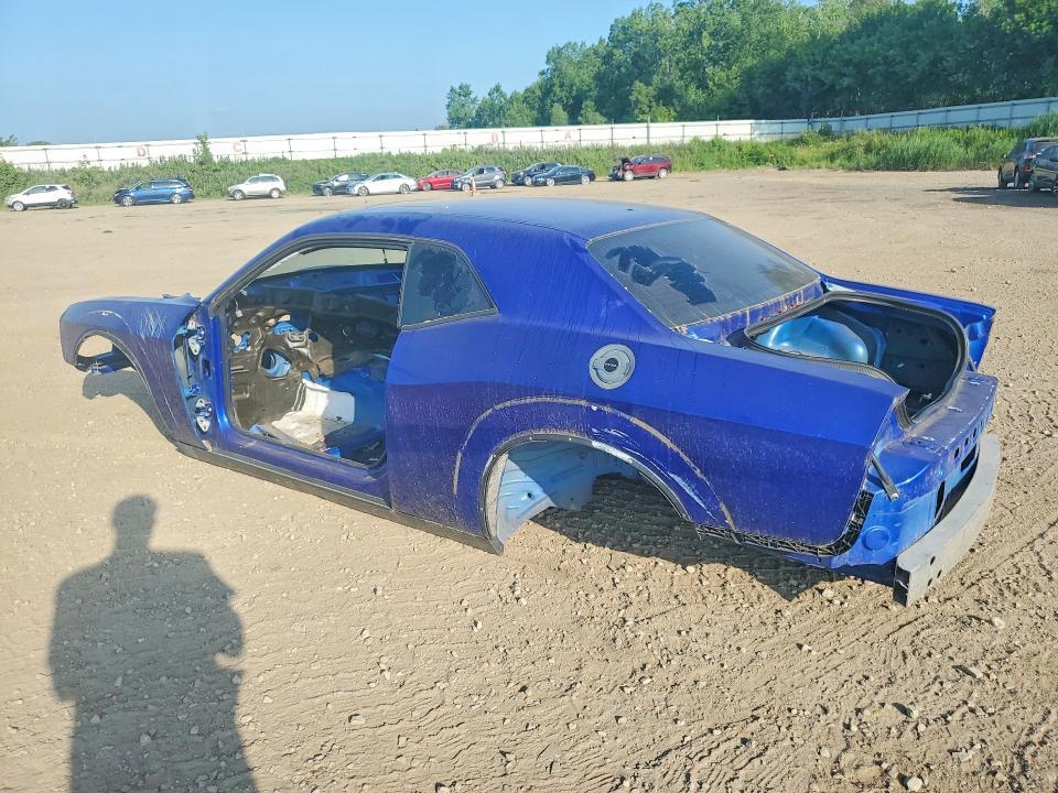 2C3CDZFJ1JH192729 2018 DODGE CHALLENGER photo no. 2
