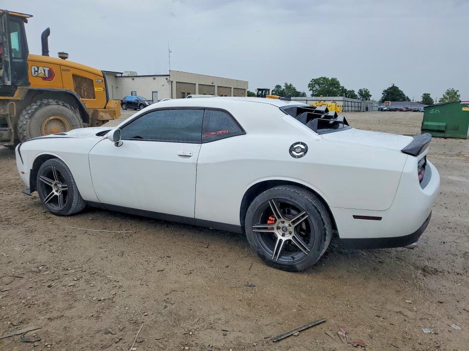 2018 DODGE CHALLENGER SXT — Фото 2 из 12