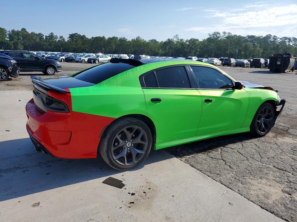 2C3CDXHG8JH335231 2018 DODGE CHARGER photo no. 3