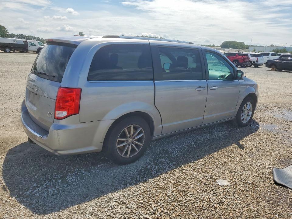 2018 DODGE GRAND CARAVAN SXT — Фото 3 из 13