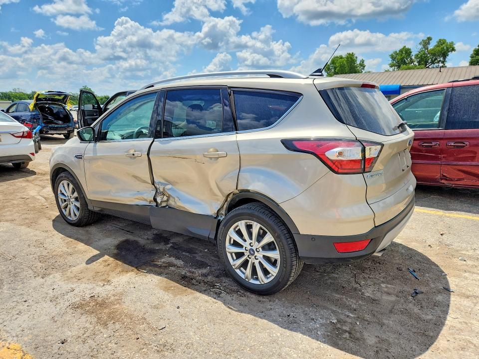 1FMCU9J90JUB83540 2018 FORD ESCAPE photo no. 2