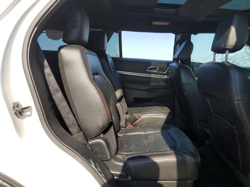 1FM5K8GT4JGA55795 2018 FORD EXPLORER photo no. 11