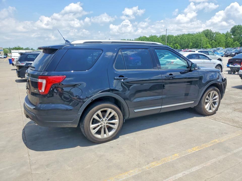 1FM5K8D86JGC83457 2018 FORD EXPLORER photo no. 3