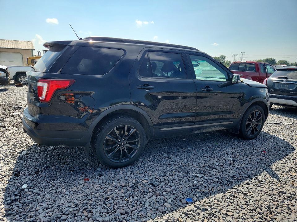 2018 FORD EXPLORER XLT — Фото 3 из 12