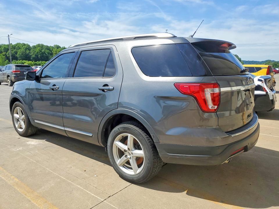 2018 FORD EXPLORER XLT — Фото 2 из 13