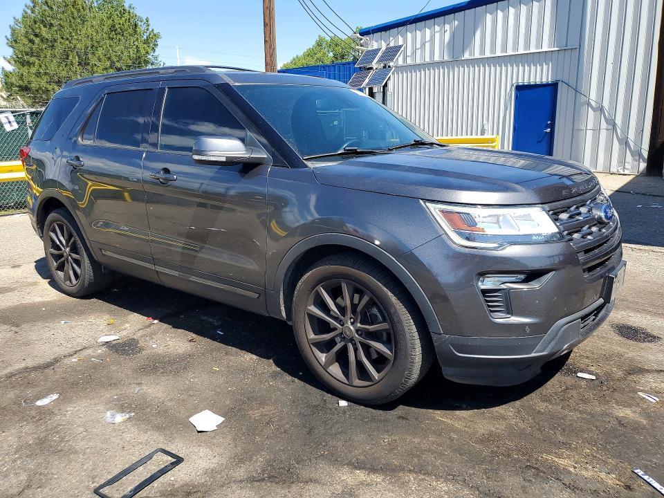 2018 FORD EXPLORER XLT — Фото 4 из 13