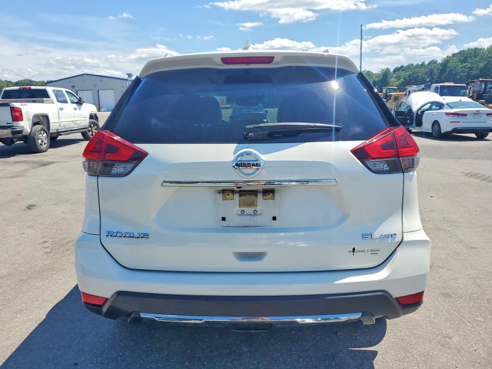 2018 NISSAN ROGUE SL — Фото 6 из 13