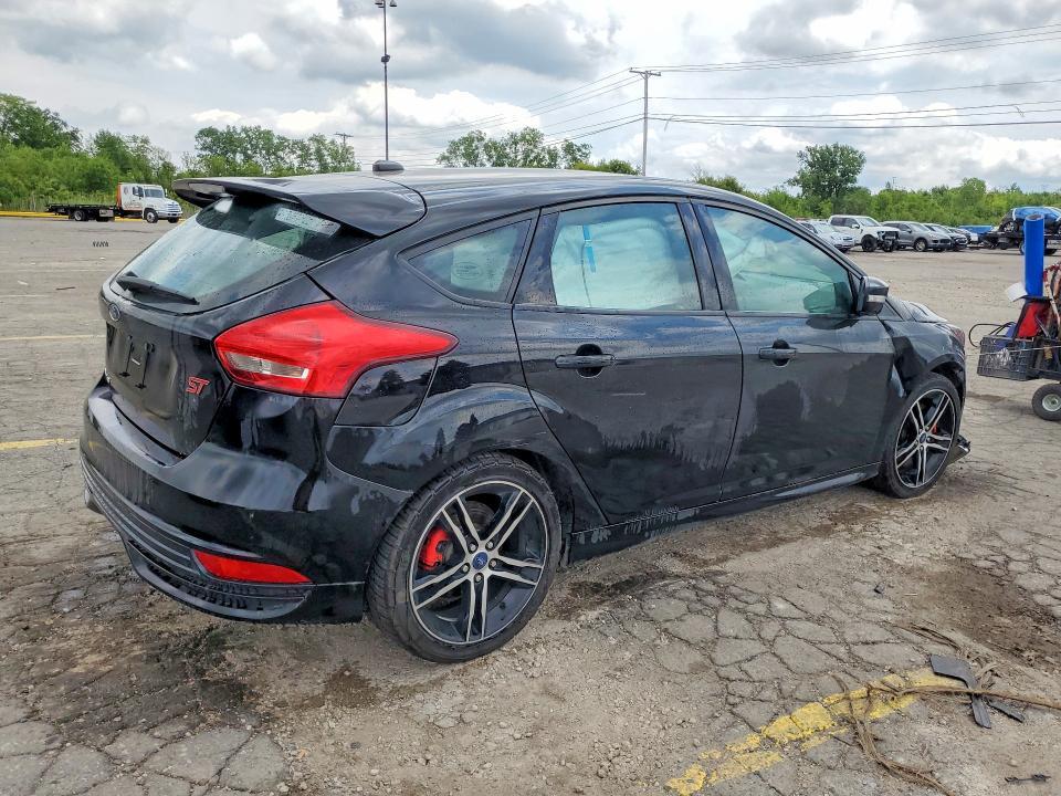 2018 FORD FOCUS ST — Фото 3 из 13