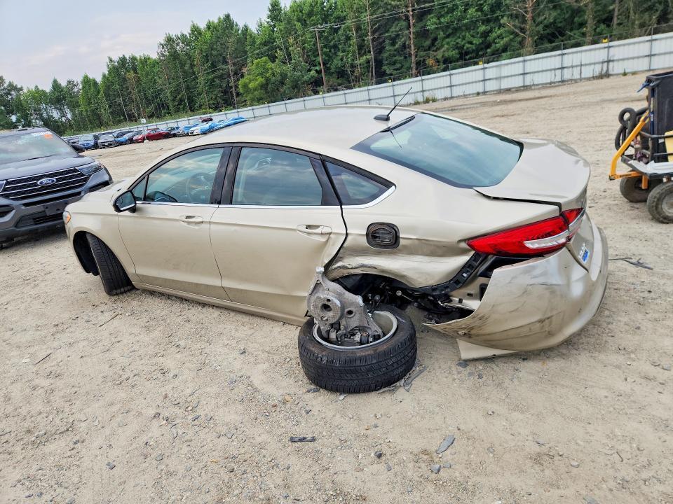3FA6P0HD6JR179438 2018 FORD FUSION photo no. 2