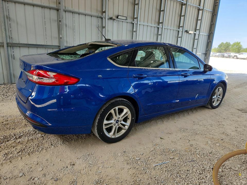3FA6P0H7XJR207445 2018 FORD FUSION photo no. 3
