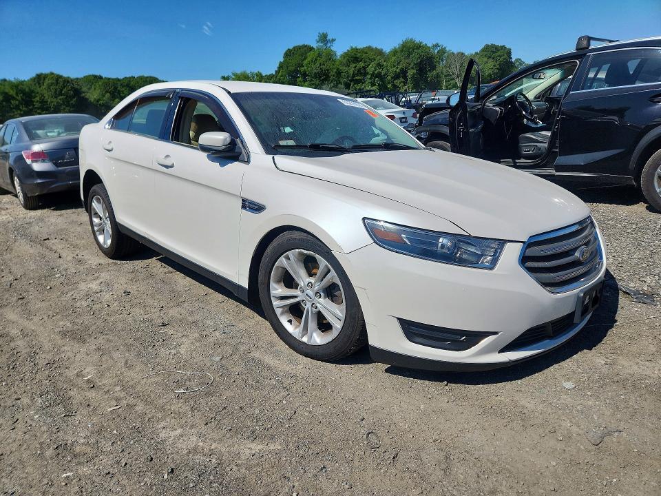 1FAHP2H86JG135244 2018 FORD TAURUS photo no. 4