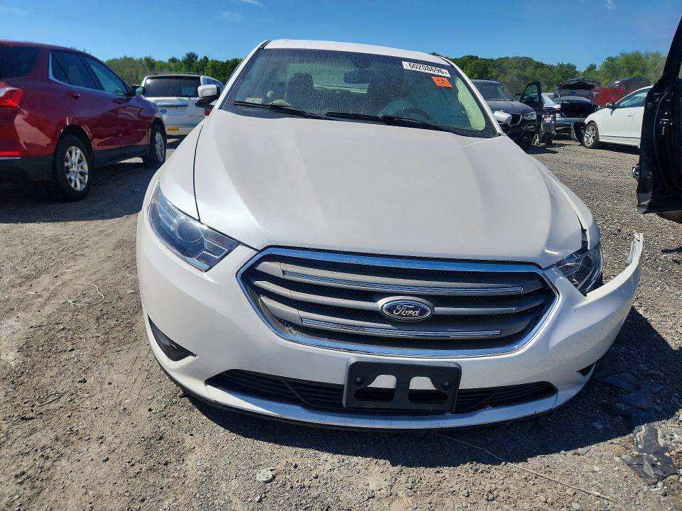 1FAHP2H86JG135244 2018 FORD TAURUS photo no. 5