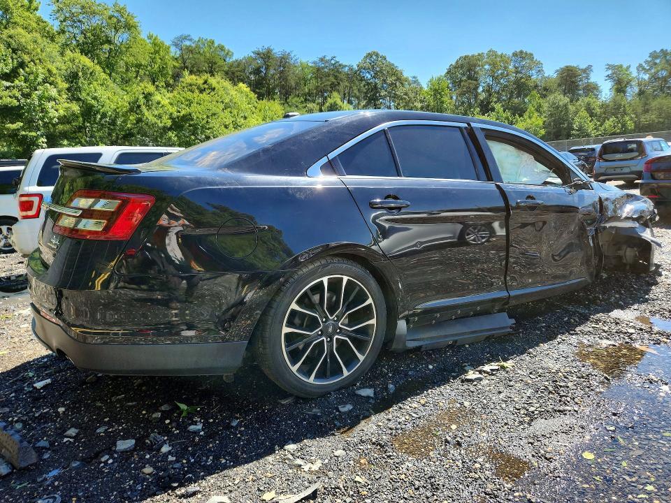 1FAHP2E84JG133108 2018 FORD TAURUS photo no. 3
