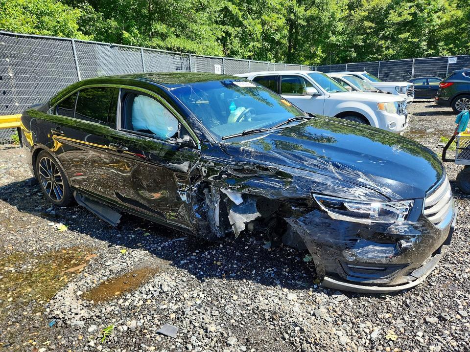 1FAHP2E84JG133108 2018 FORD TAURUS photo no. 4
