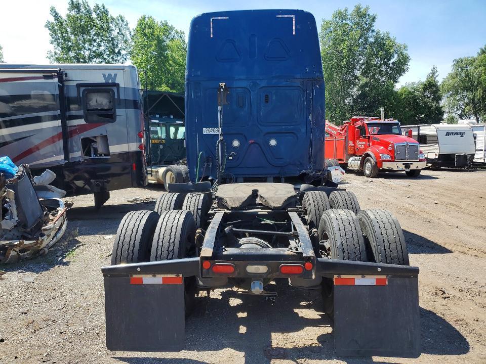 3AKJHHDRXJSJY3618 2018 FREIGHTLINER CASCADIA 126 photo no. 6