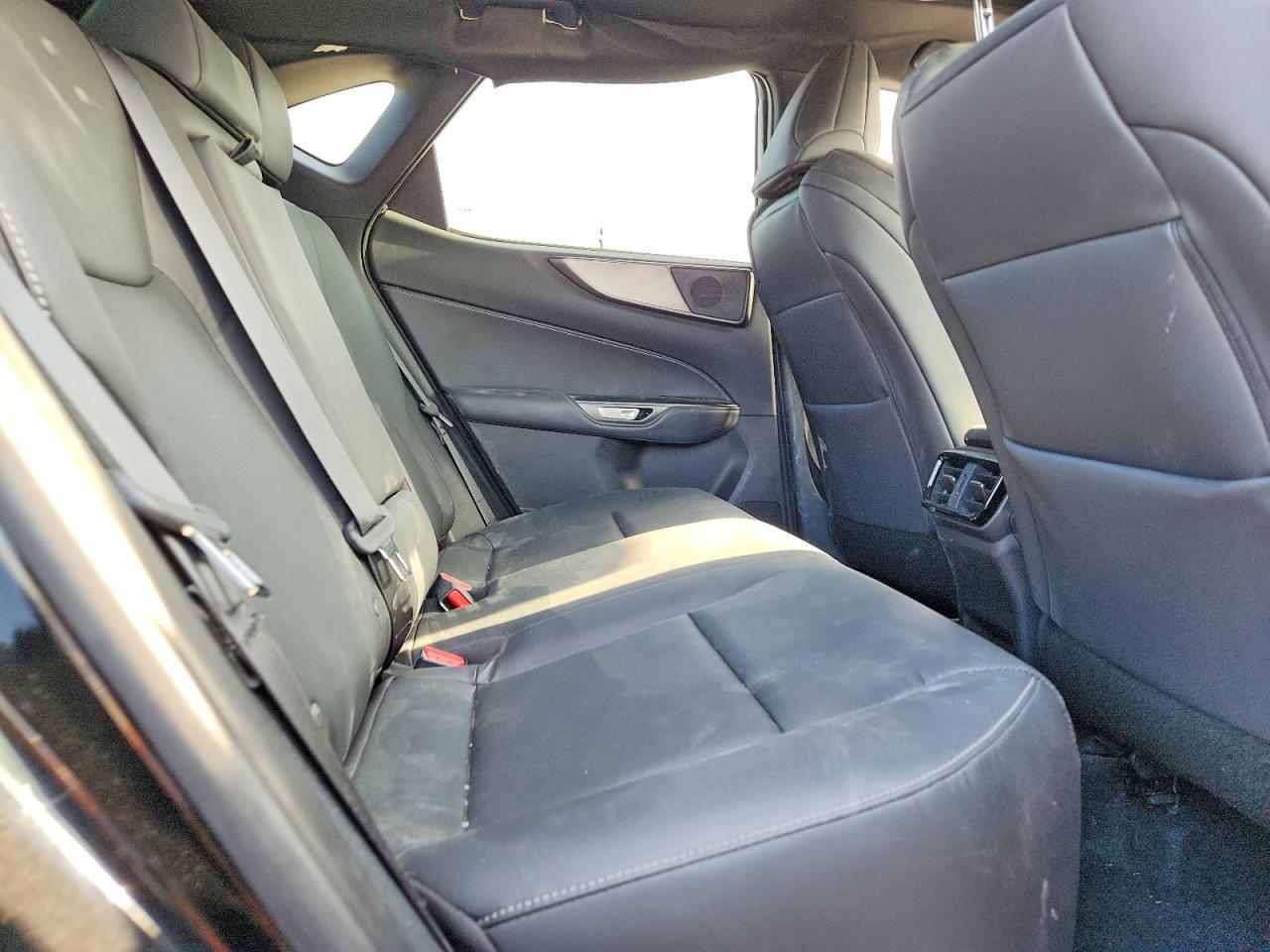 2025 LEXUS NX 350 F SPORT HANDLING — Фото 11 из 13