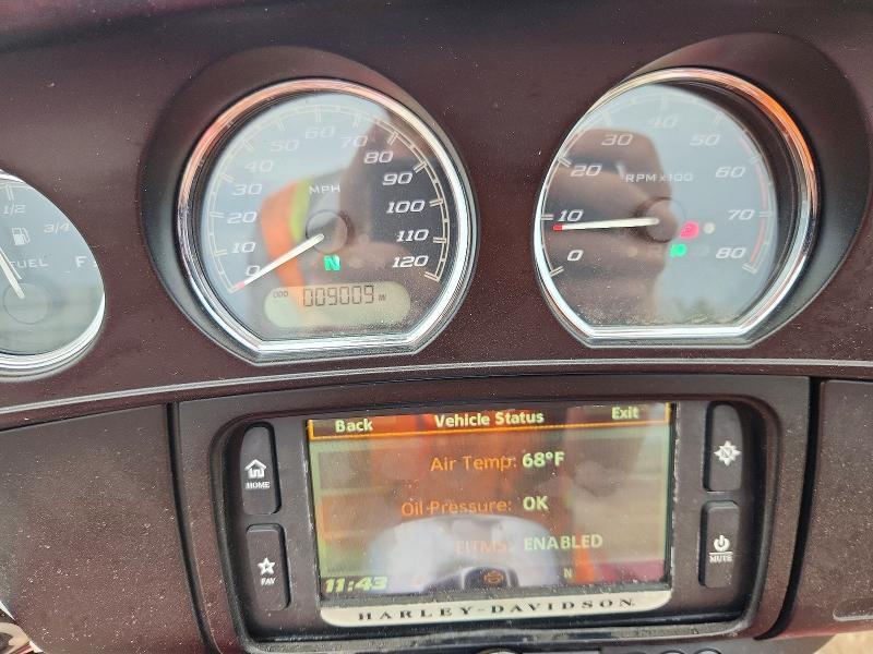 1HD1MAD18JB859780 2018 HARLEY-DAVIDSON FLHTCUTG photo no. 7