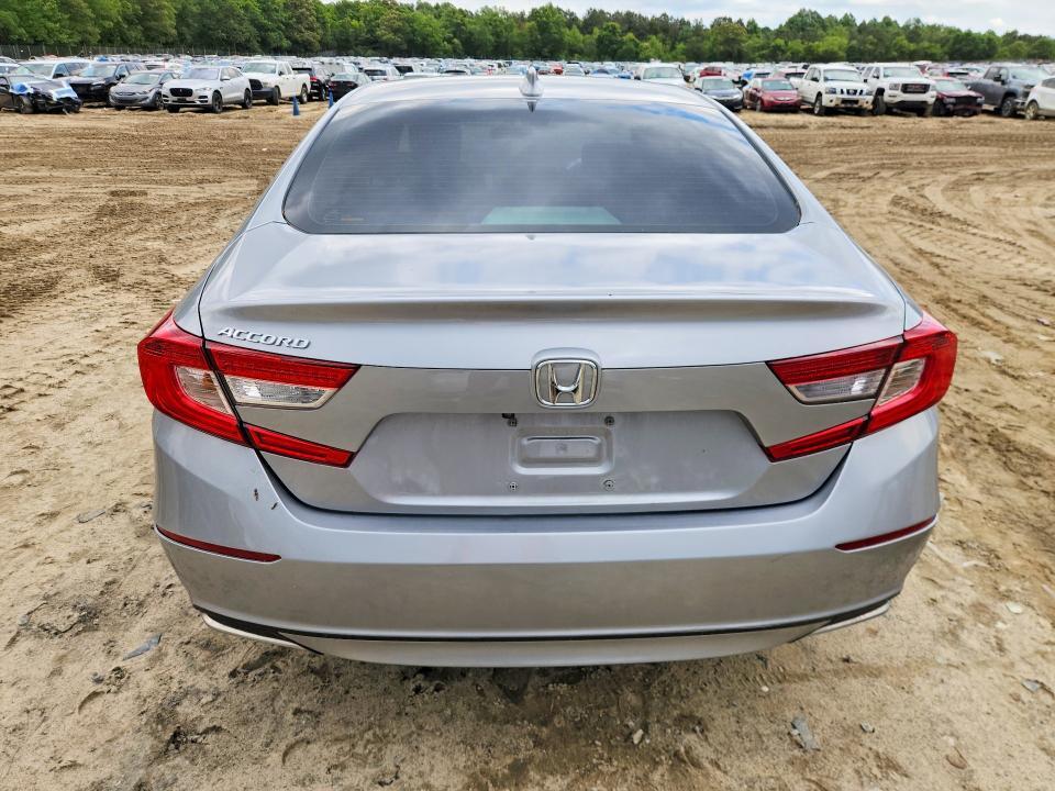 2018 HONDA ACCORD EX — Фото 6 из 12