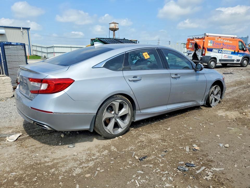 2018 HONDA ACCORD TOURING — Фото 3 из 12