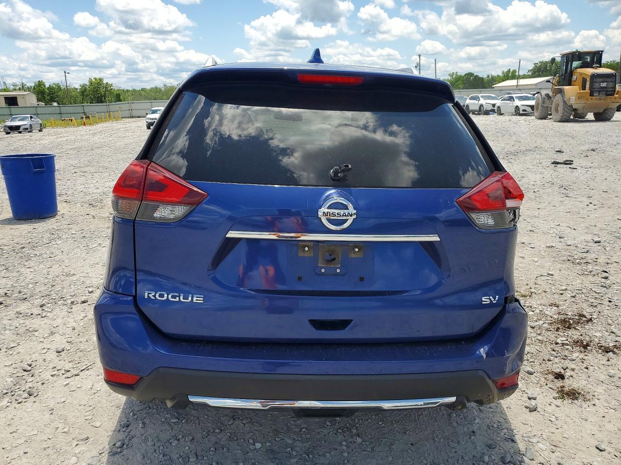 2018 NISSAN ROGUE SV — Фото 6 из 12