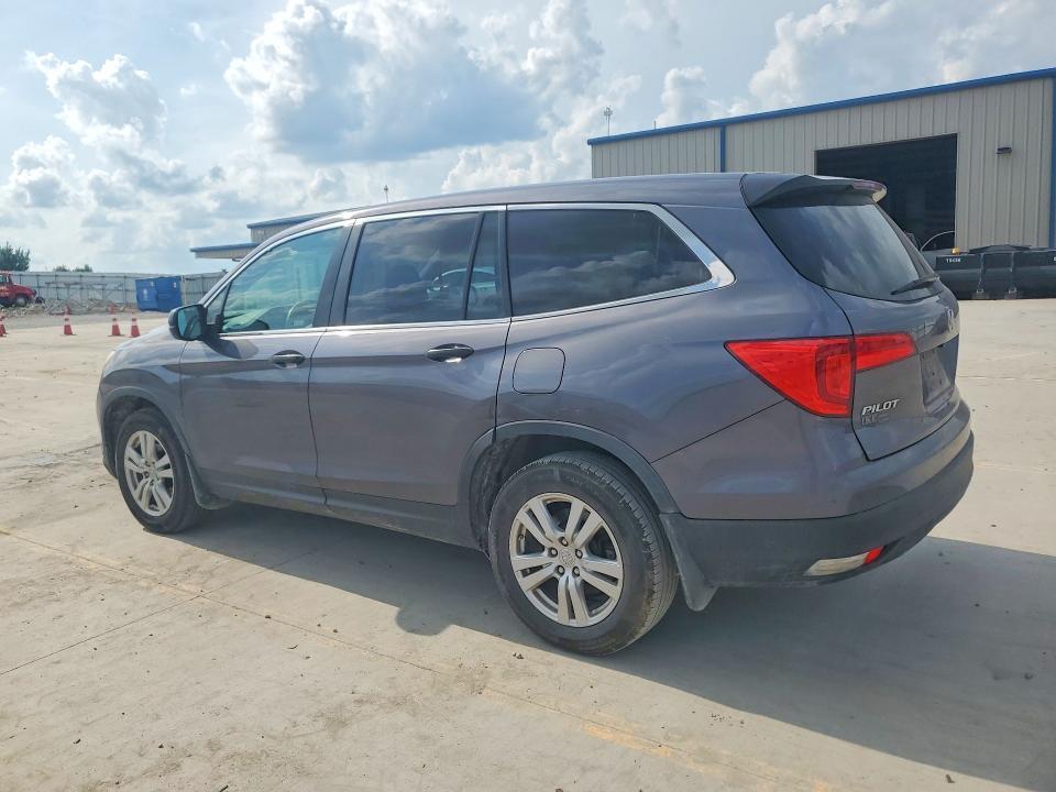 5FNYF6H13JB024958 2018 HONDA PILOT photo no. 2
