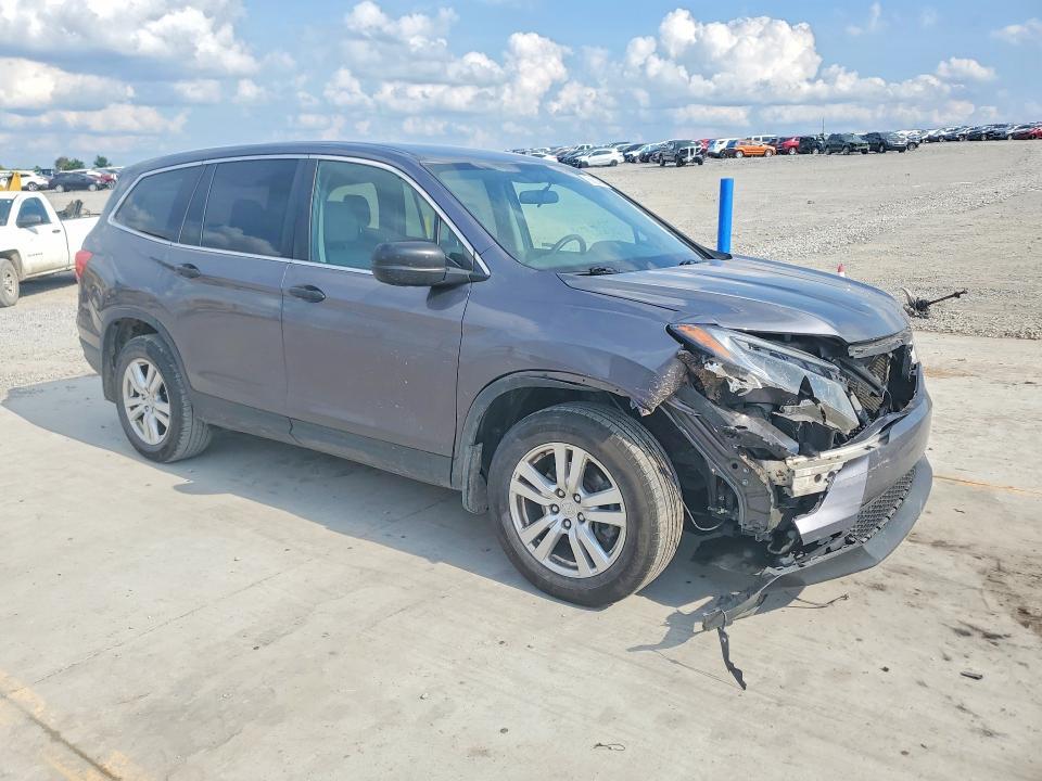 5FNYF6H13JB024958 2018 HONDA PILOT photo no. 4