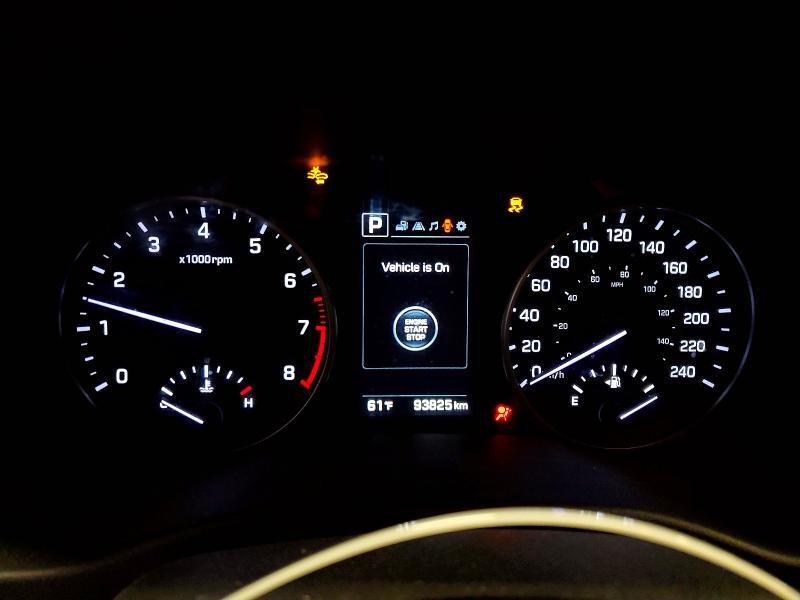 2018 HYUNDAI ELANTRA SEL — Фото 9 из 12