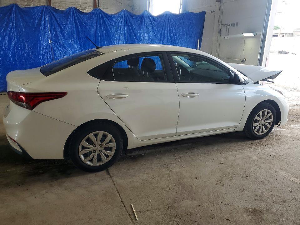 2018 HYUNDAI ACCENT SE — Фото 3 из 12