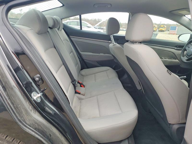 2018 HYUNDAI ELANTRA SEL — Фото 10 из 12