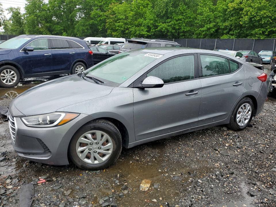 2018 HYUNDAI ELANTRA SE