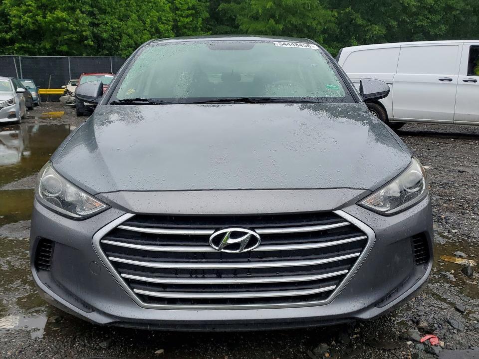 2018 HYUNDAI ELANTRA SE — Фото 5 из 12