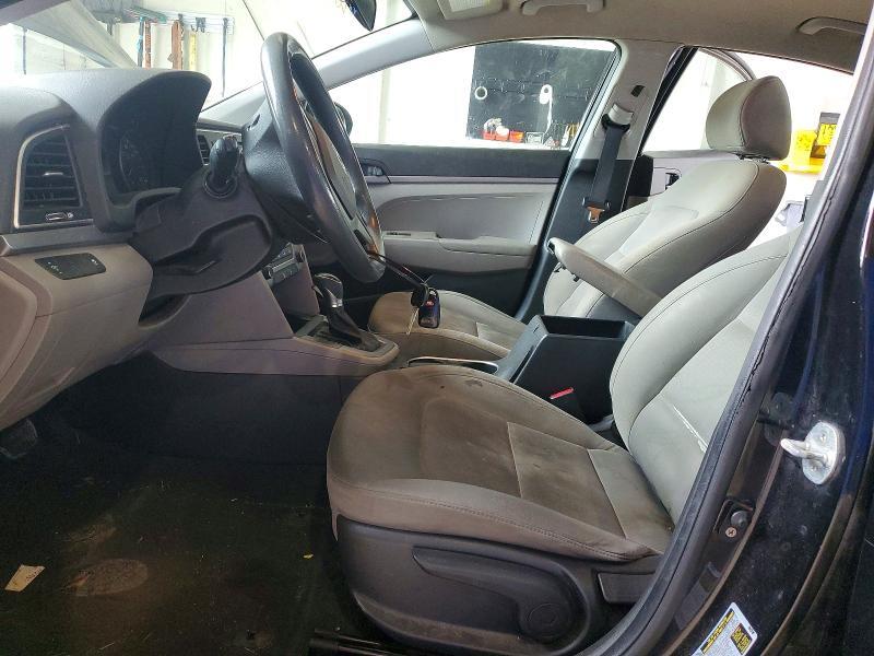 2018 HYUNDAI ELANTRA SE — Фото 7 из 12