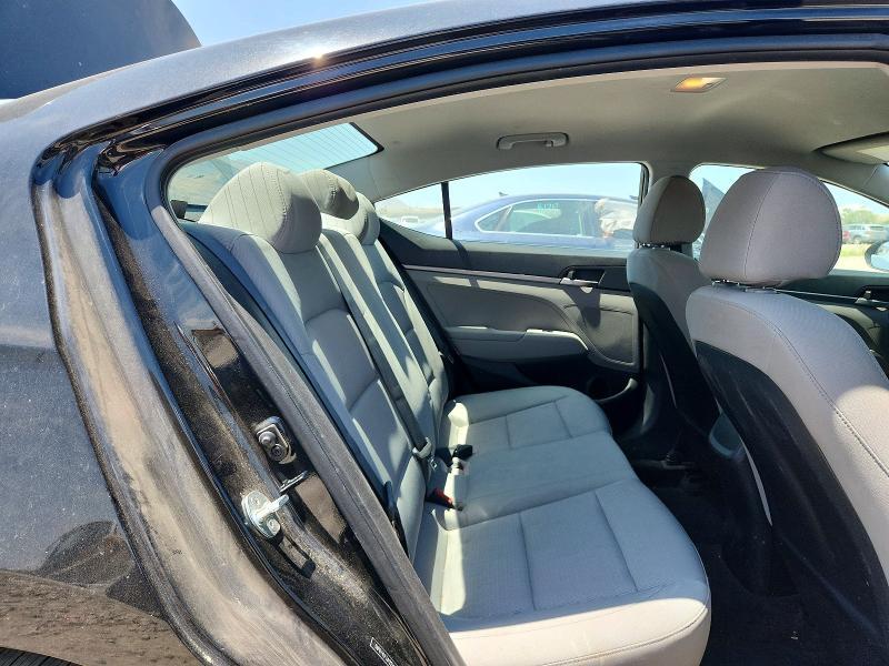 2018 HYUNDAI ELANTRA — Фото 10 из 12