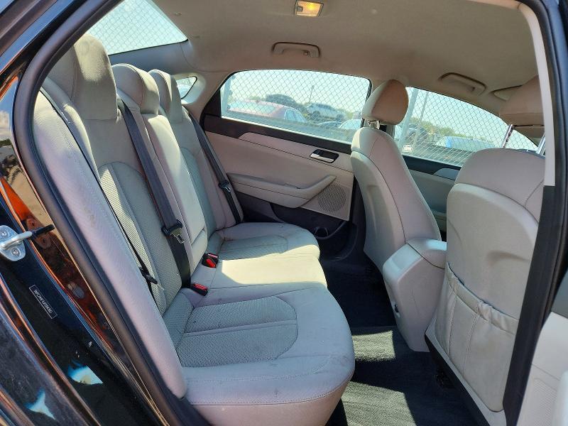 2018 HYUNDAI SONATA SE — Фото 10 из 12