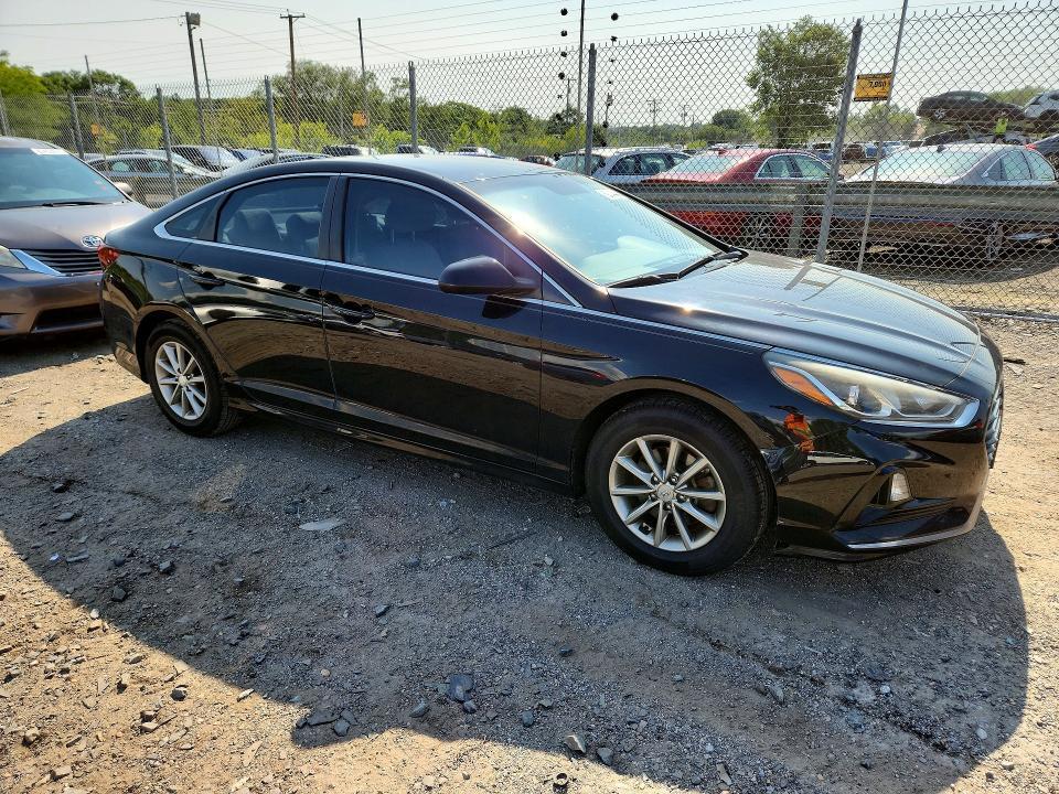 2018 HYUNDAI SONATA SE — Фото 4 из 12
