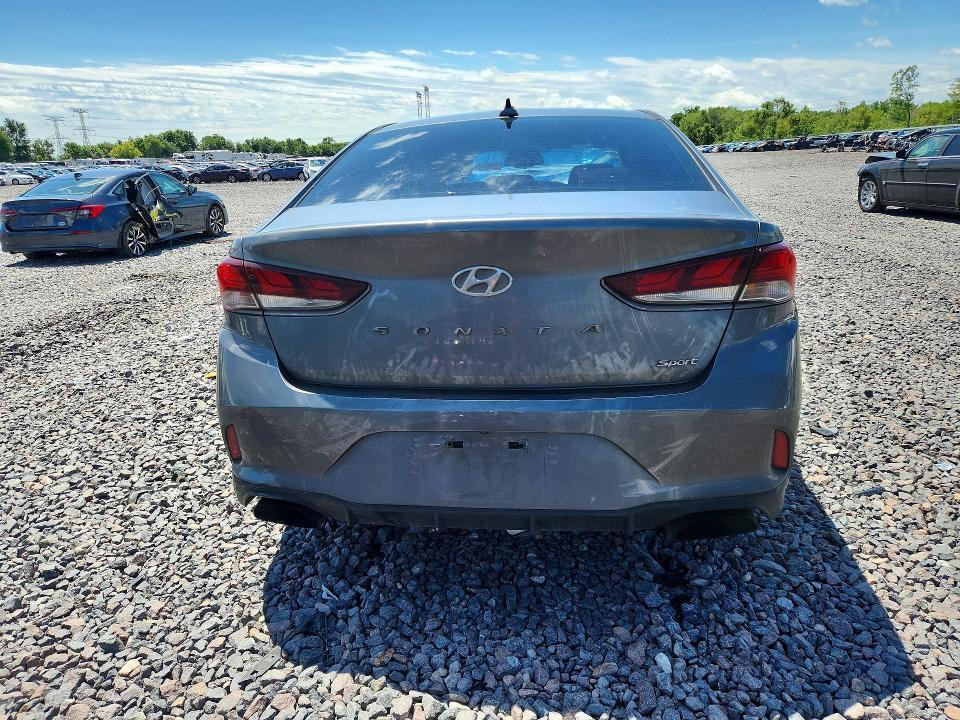2018 HYUNDAI SONATA SPORT+ — Фото 6 из 12
