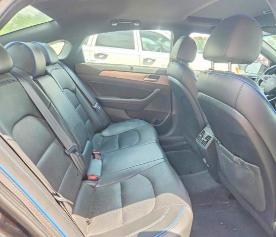 2018 HYUNDAI SONATA LIMITED 2.0T — Фото 10 из 12