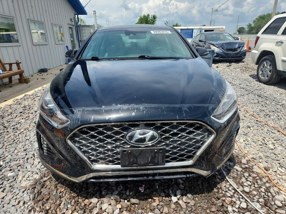 2018 HYUNDAI SONATA LIMITED 2.0T — Фото 5 из 12