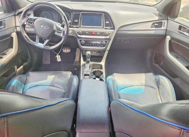 2018 HYUNDAI SONATA LIMITED 2.0T — Фото 8 из 12