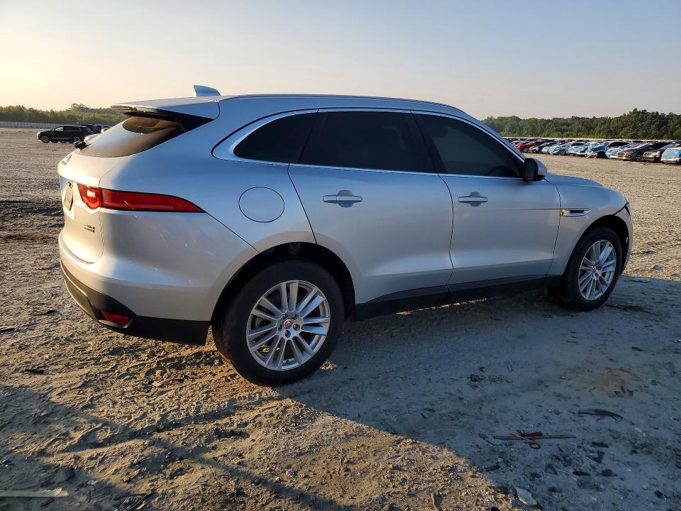 2018 JAGUAR F-PACE PRESTIGE — Фото 3 из 12